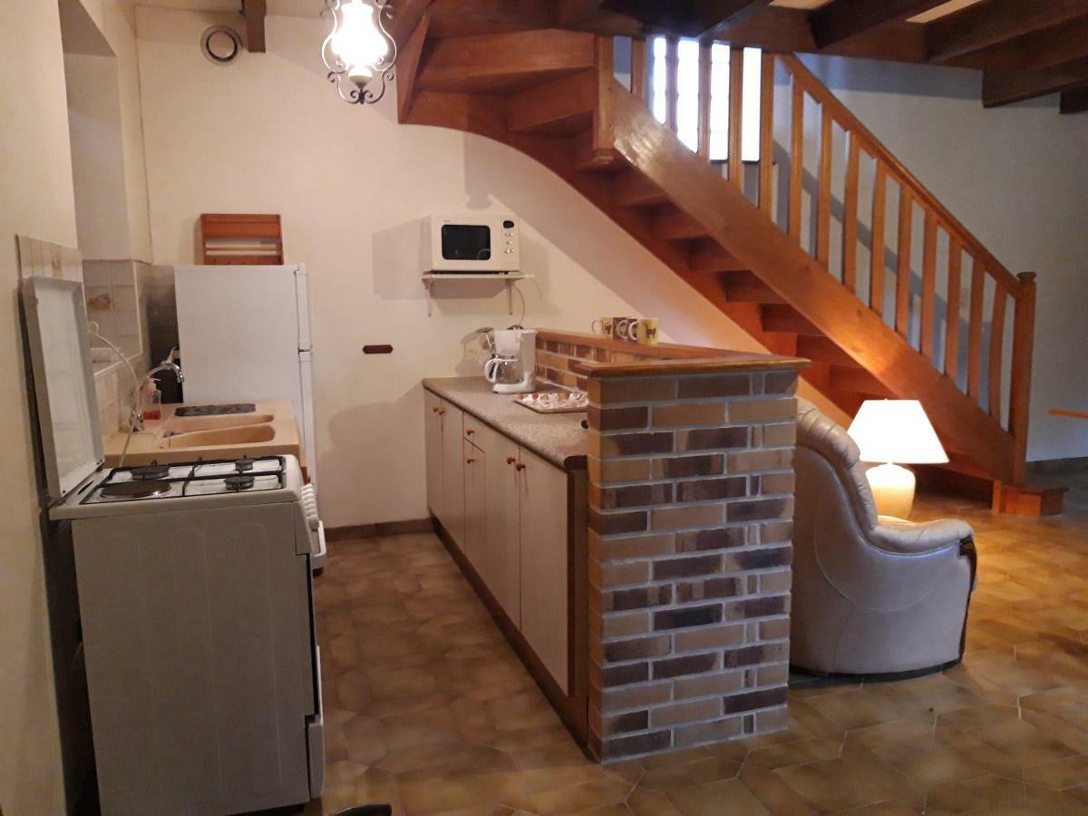 Les Roses Tremieres Trans Exterior foto